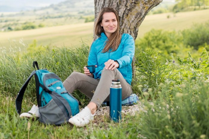 Co zabrać do plecaka na wiosenny piknik